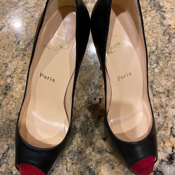Christian Louboutin Peep-toe pumps EU40 - Picture 6 of 8